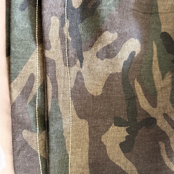 Camouflage Distressed Pants with Crochet Accents - Picture 12 of 12